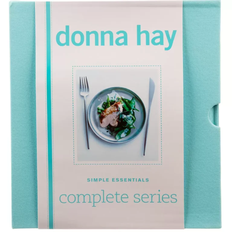 Donna Hay Simple Essentials 6 Book Slipcase