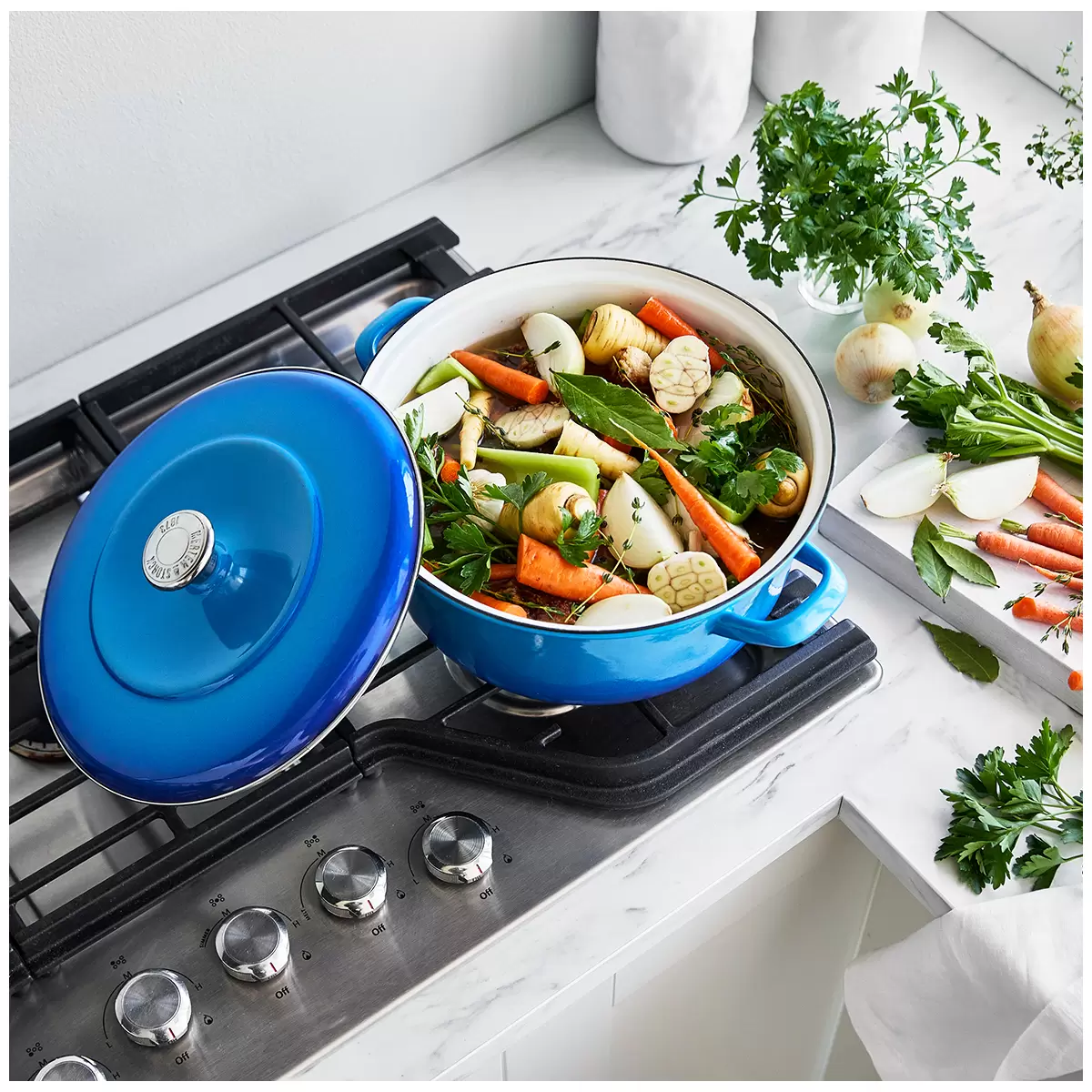 Merton & Storck Enameled Iron Dutch Oven 5L Caribbean Blue