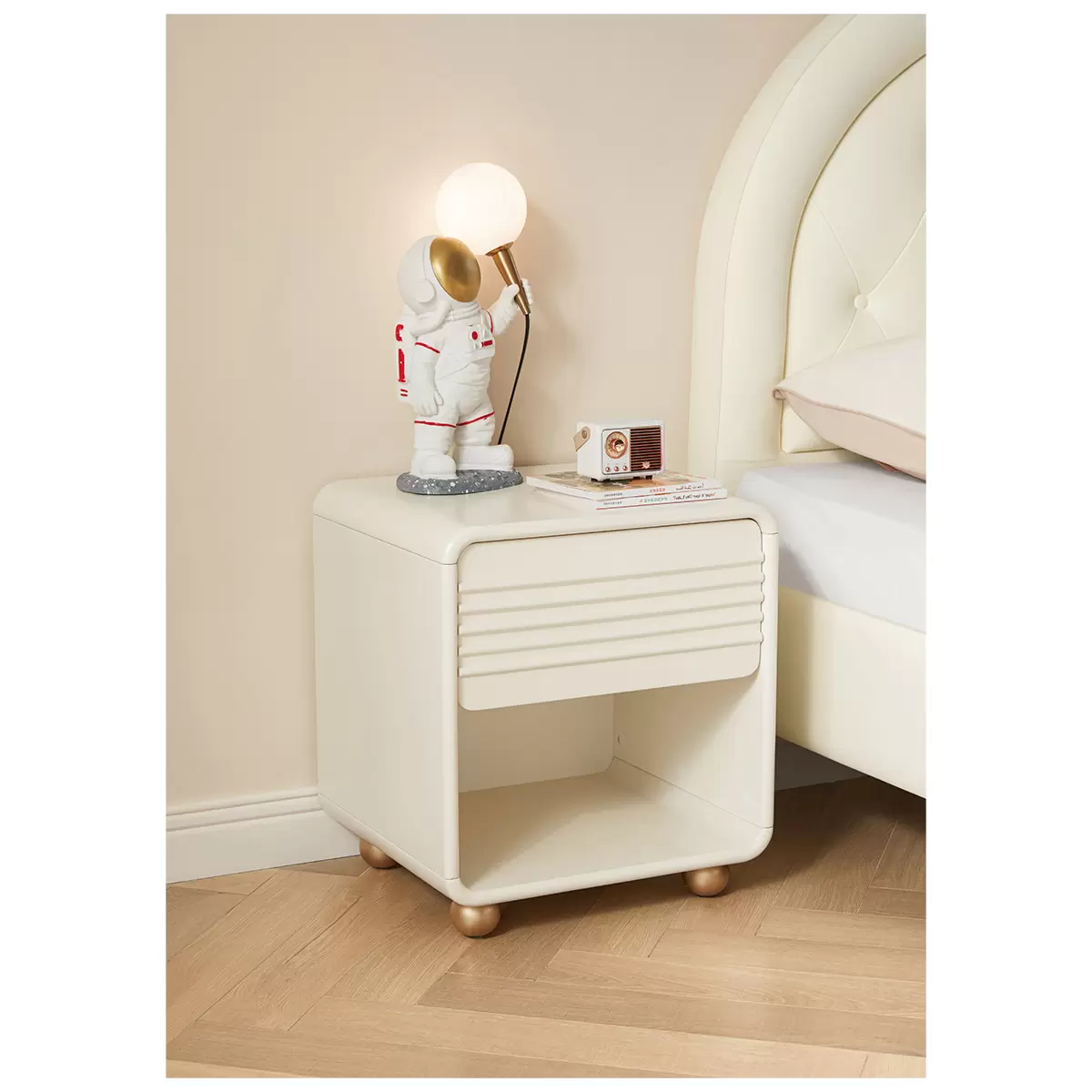 Aesthetik Kids Linear Bedside Table