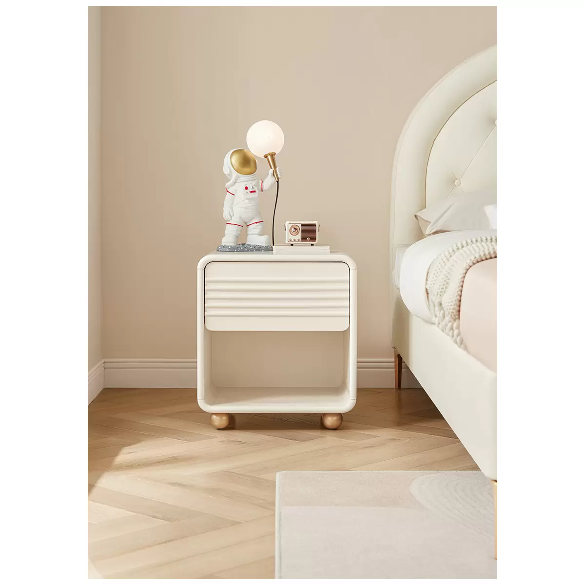 Aesthetik Kids Linear Bedside Table